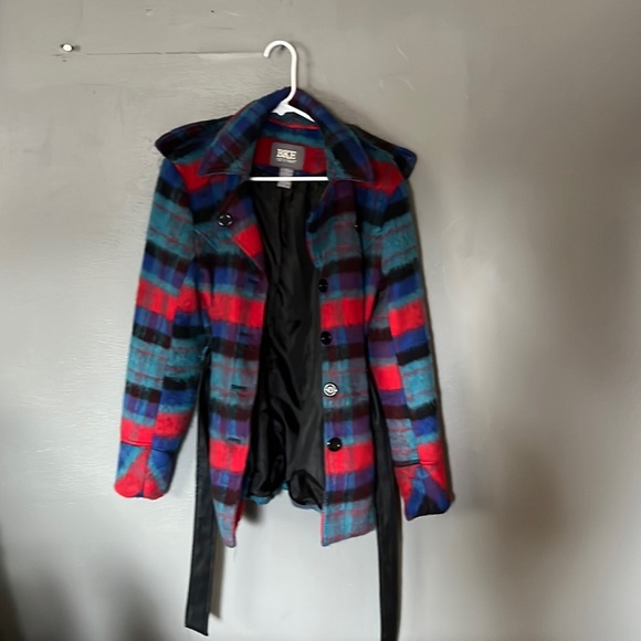BKE Women’s Winter Coat Plaid Color Buttons on Front with tie size medium - Picture 1 of 4